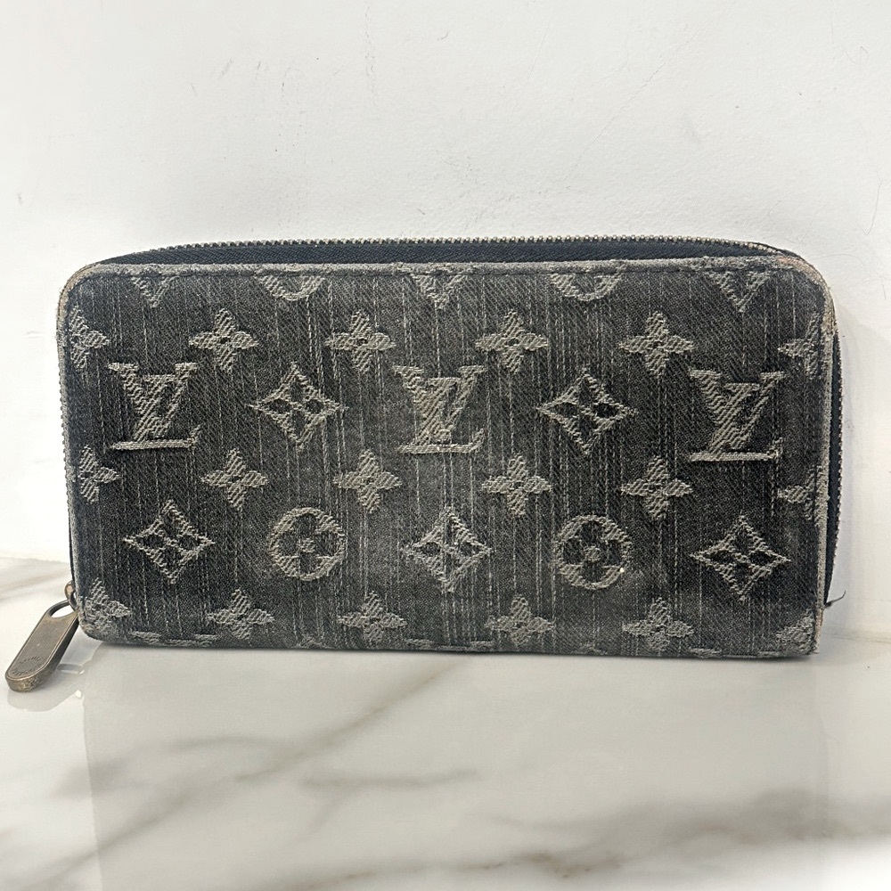 Louis Vuitton Denim Long Zippy Wallet - Picture 2 of 11